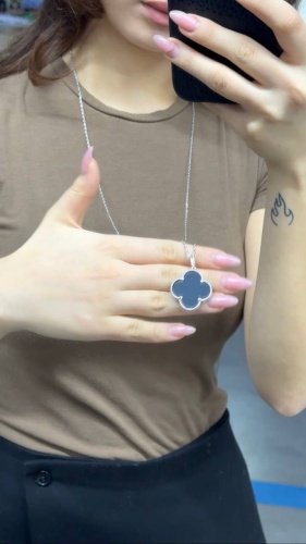 Сотуар Xuping Jewelry длина 140 см титан пластик