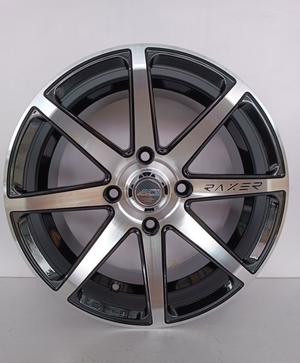 RNO 3733 7x15/4x114.3 D67.1 ET35 4 диска черный, серебристый
