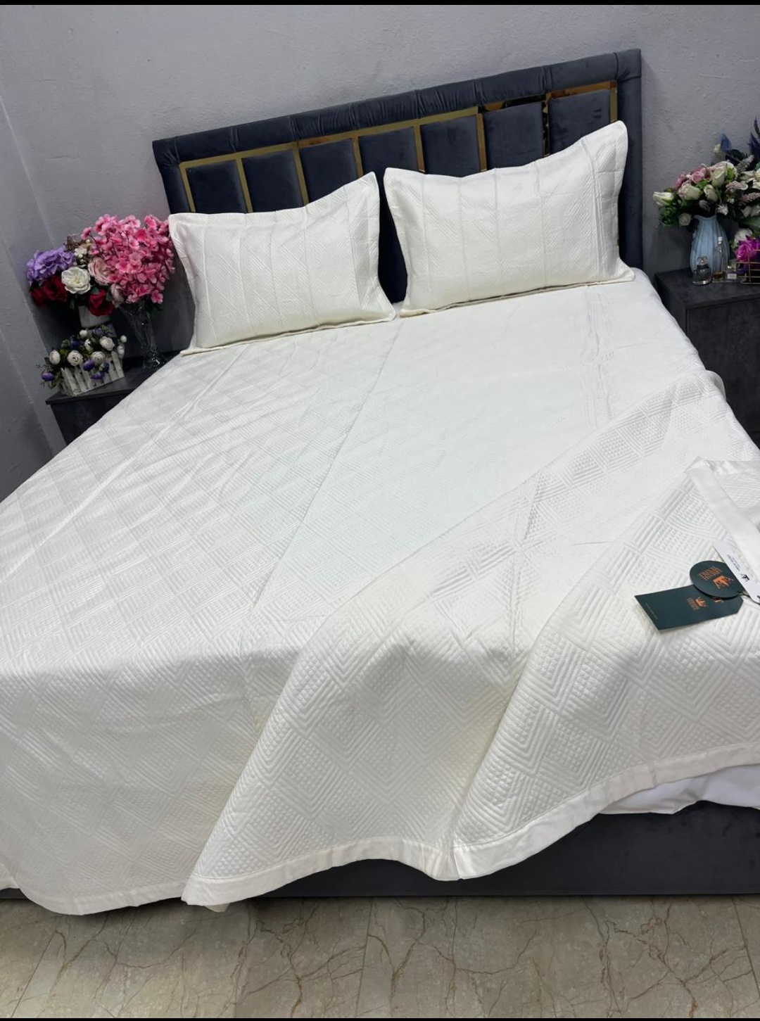 Покрывало с наволочками DIMASH TEXTILE 220х240 см, тенсель, айвори