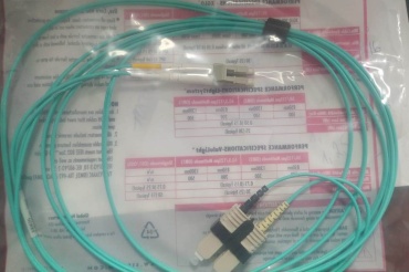 Патч-корд оптический Siemon duplex MM (OM2) SC/LC 3 м