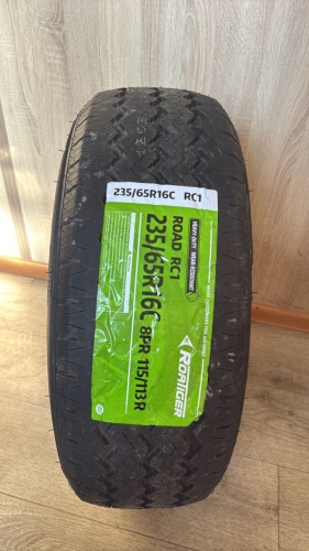 Roatiger ROAT RC1 PR8 235/65 R16 115 R без шипов