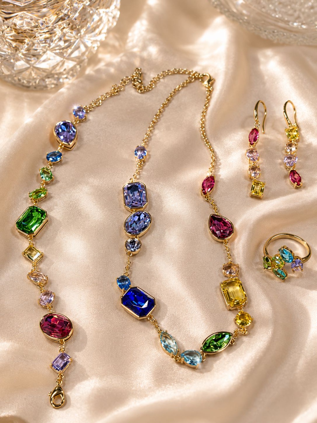Комплект бижутерный сплав, медицинская сталь, кристаллы Swarovski