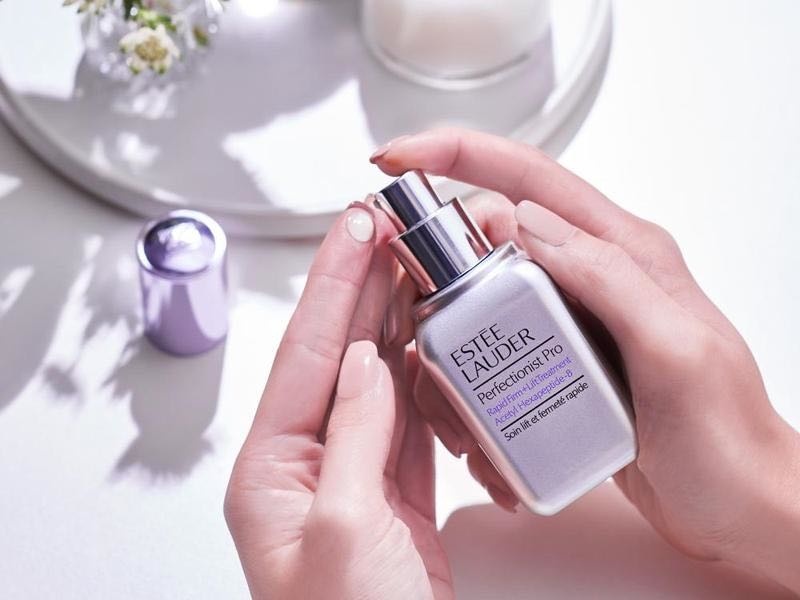 Estee Lauder сыворотка Perfectionist Pro Rapid Firm + Lift Serum with Hexapeptides 8 + 9 для лица 30 мл