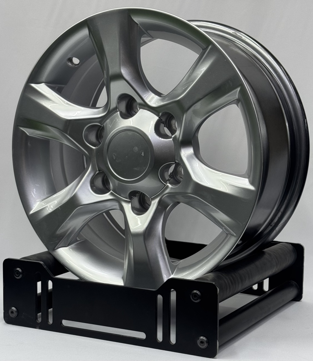 Wheels 030 7x15/6x139.7 D106.1 ET30 4 диска серебристый