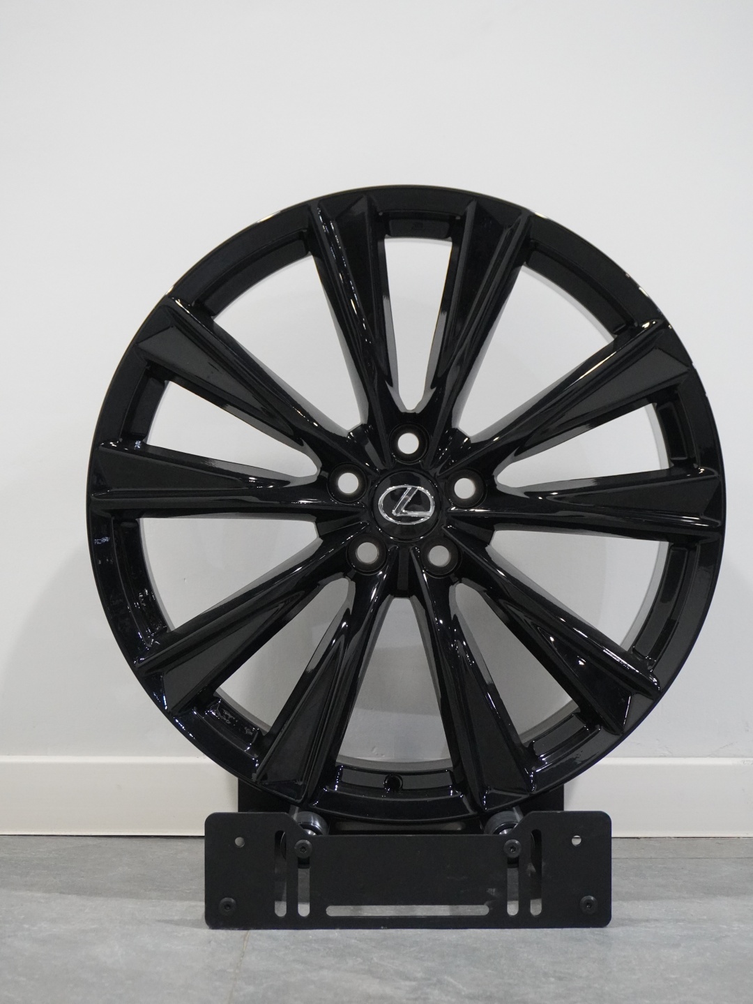 PDW TURONE 8x19/5x114.3 D60.1 ET35 4 диска графит