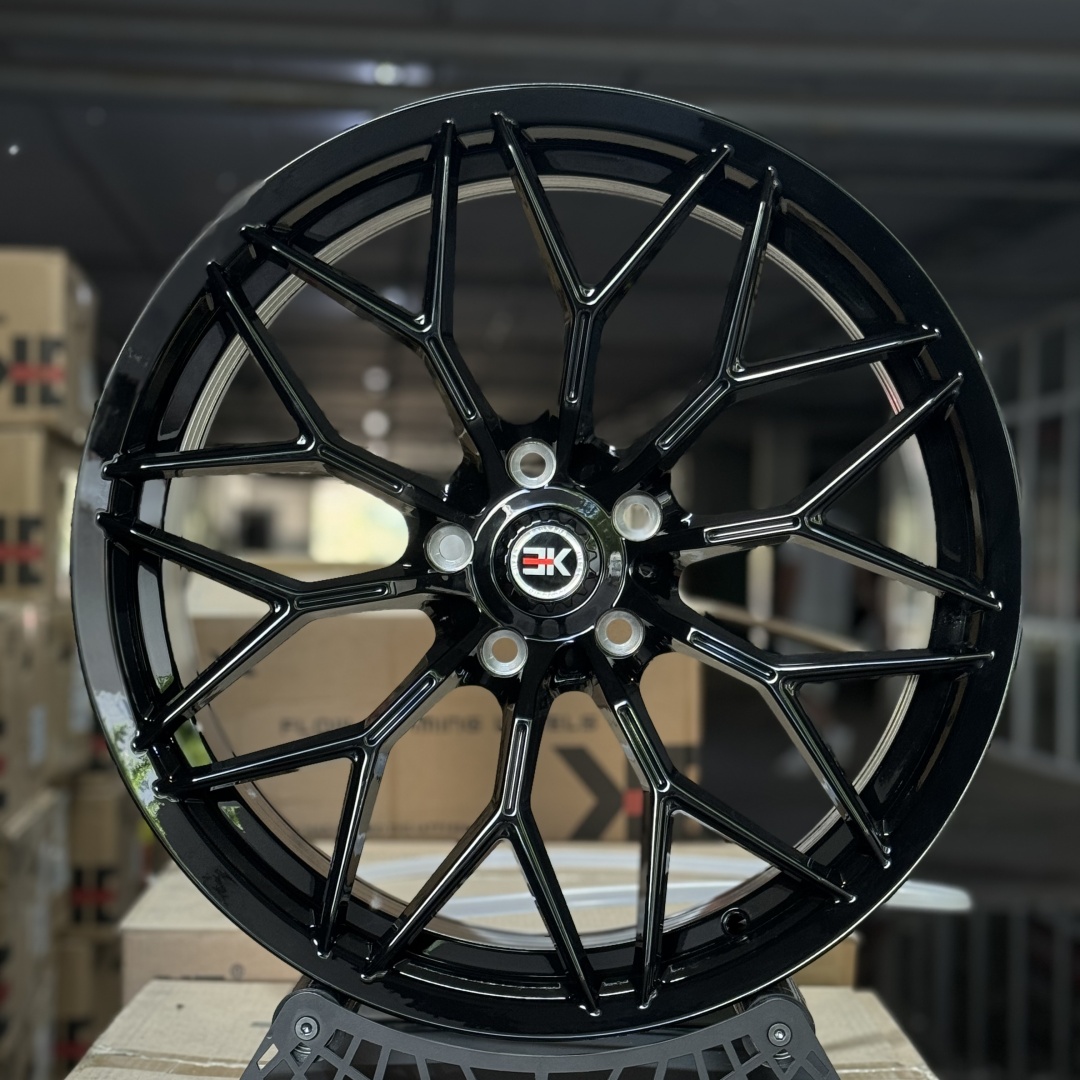 KE 3S237 8.5x19/5x114.3 D73.1 ET35 4 диска черный