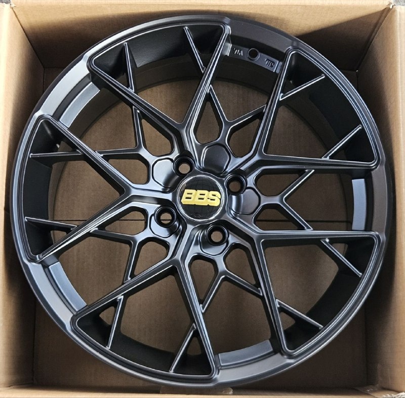 Fonyee 1311 7.5x17/4x100 D67.1 ET35 4 диска черный матовый