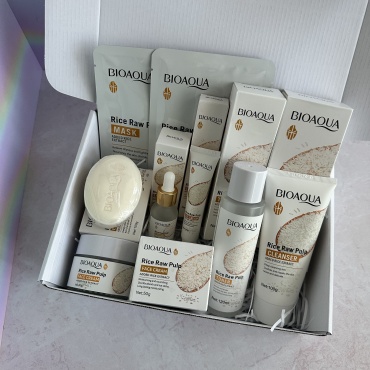 Bioaqua Rice Raw Pulp набор по уходу за лицом для женщин
