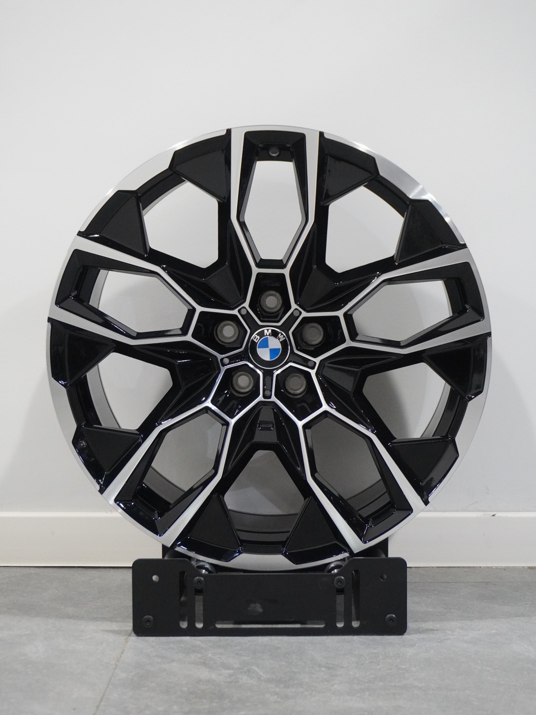PDW TURONE 10.5x22/5x112 D66.5 ET43 4 диска черный, серебристый