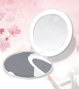 Зеркало карманное 9х9 см