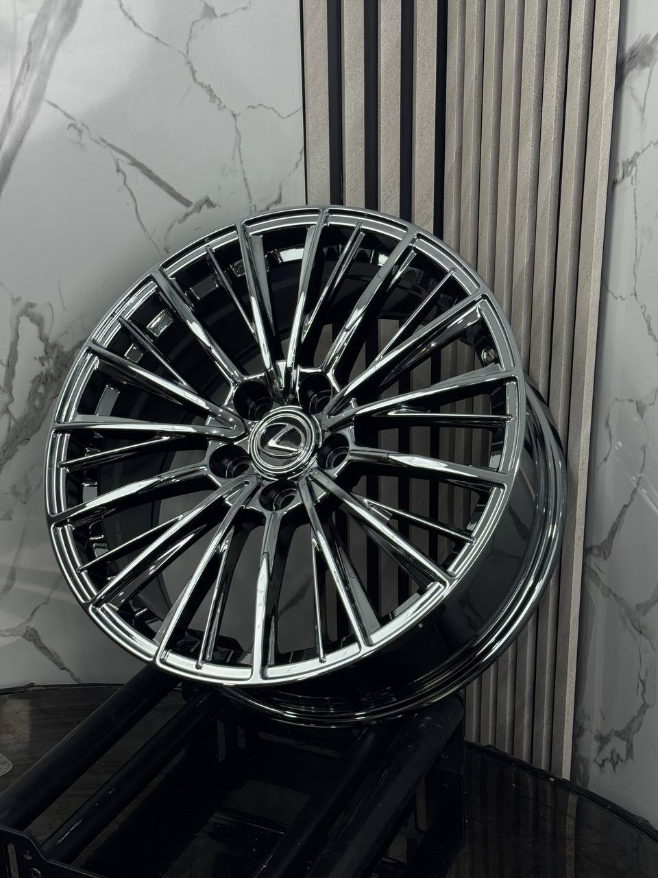 Top Grade Lexus FBX042-8 8x18/5x114.3 D60.1 ET35 4 диска хром