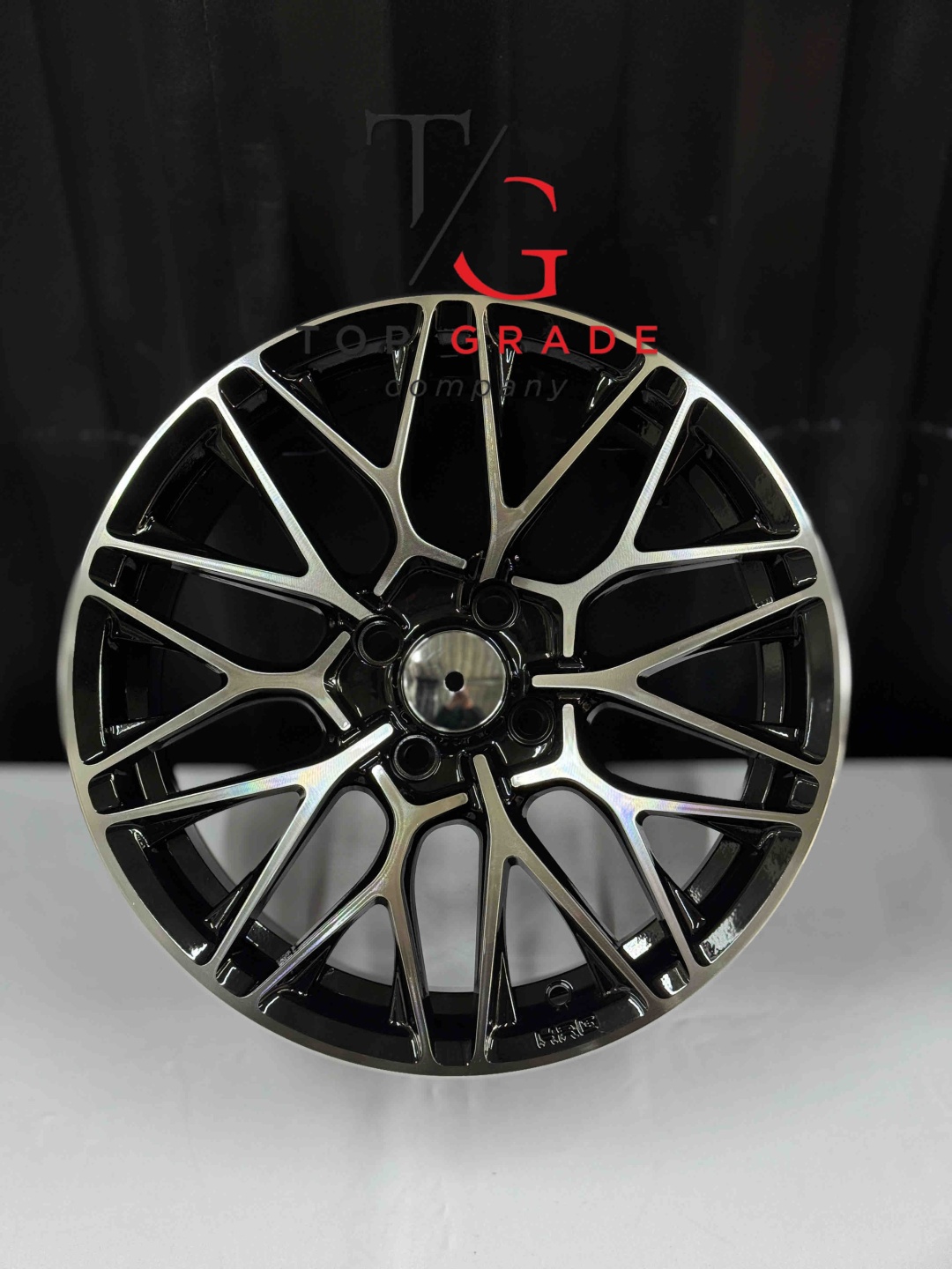 Top Grade Top grade0126 7x16/4x100 D67.1 ET35 4 диска черный, серебристый
