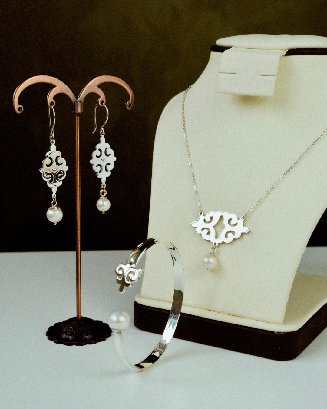 CASSANDRa 777 вес 45 г серебро, жемчуг