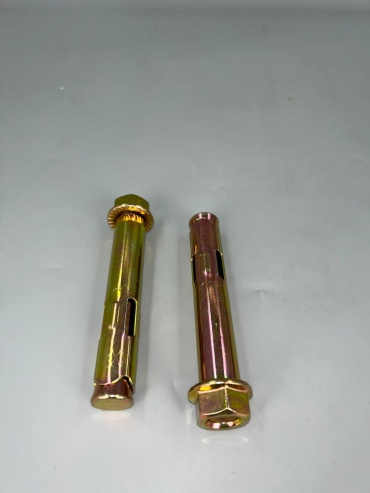Анкер распорный Nurmax 100 мм х M16 1 шт