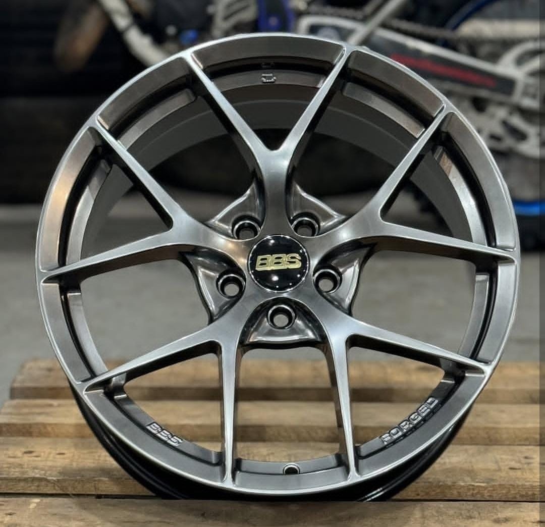 Rainbow BBS 7.5x17/5x114.3 D73.1 ET40 4 диска графит