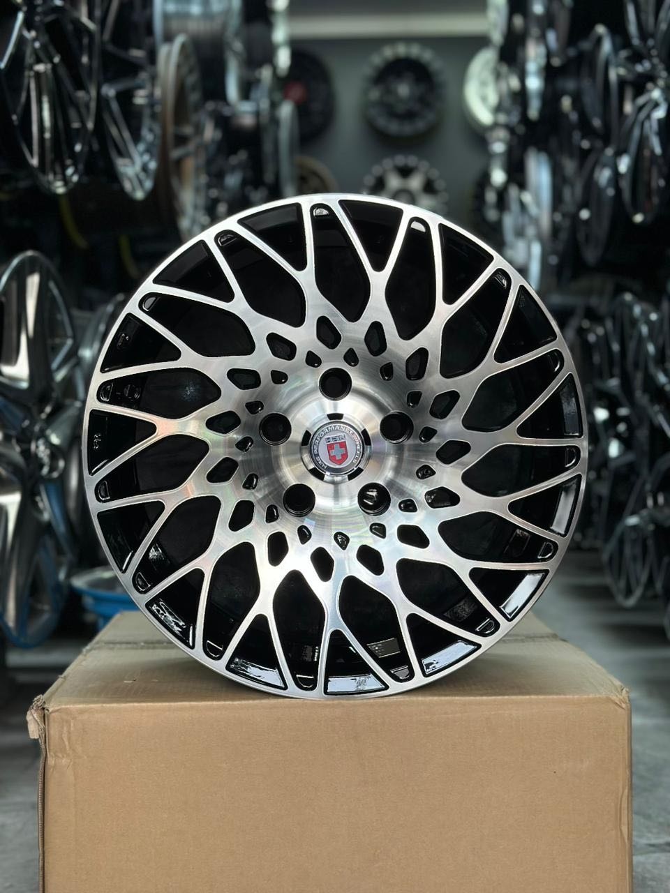 RNO QC9511 7.5x17/5x114.3 D67.1 ET35 4 диска черный, серебристый