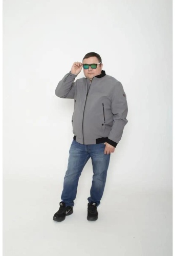 Бомбер черный