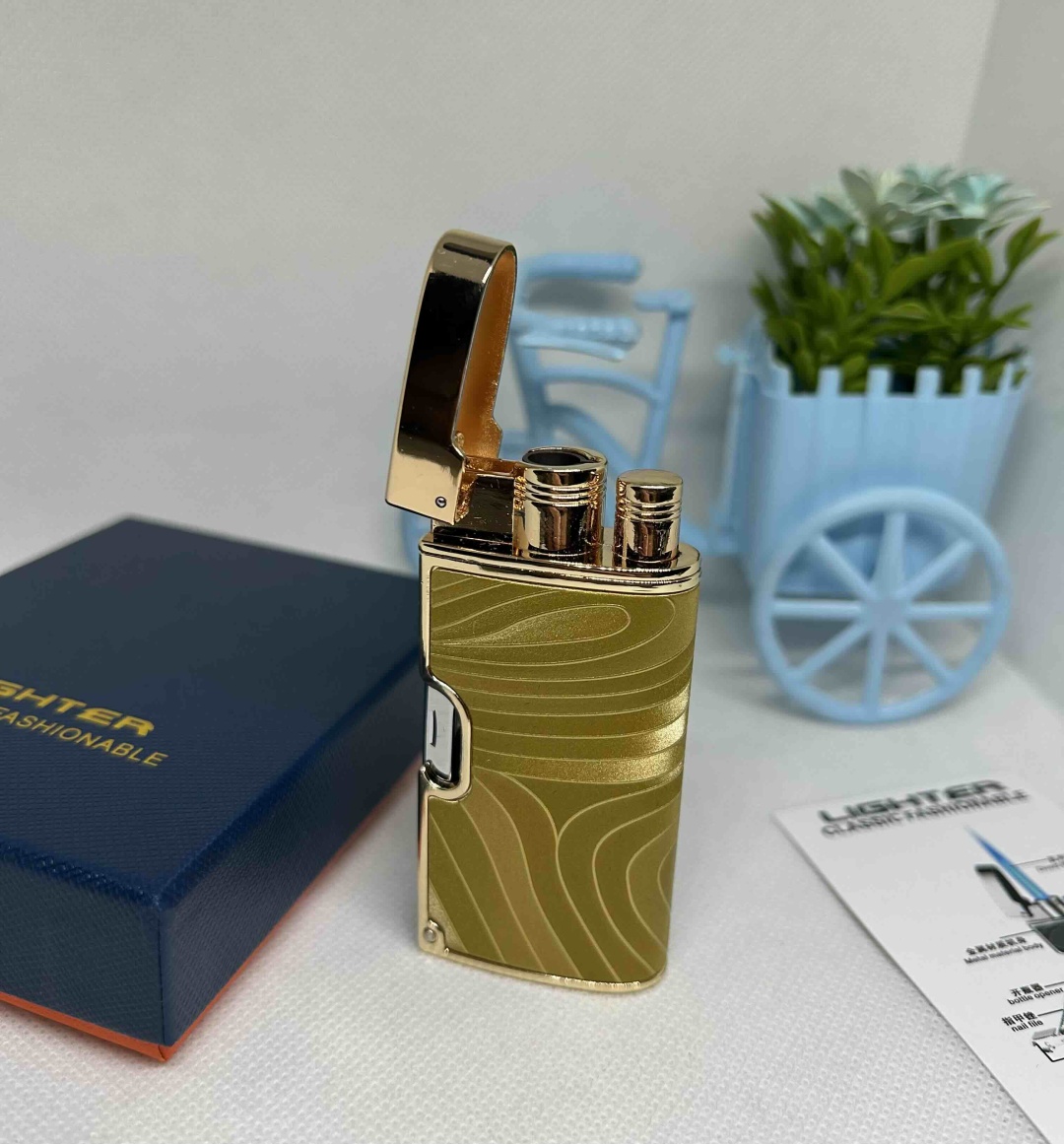 Lighter газовая зажигалка New Golden Turbo Fire, металлический сплав, пластик
