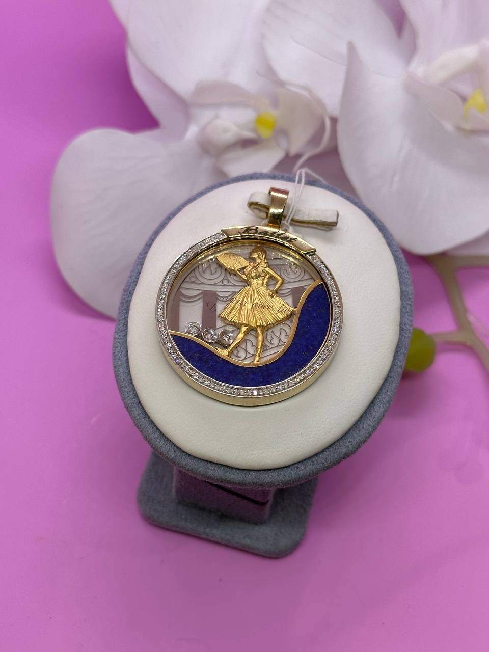 Брошь SAR JEWELRY VIP44A-0501_5169 вес 17.65 г золото, бриллиант, лазурит