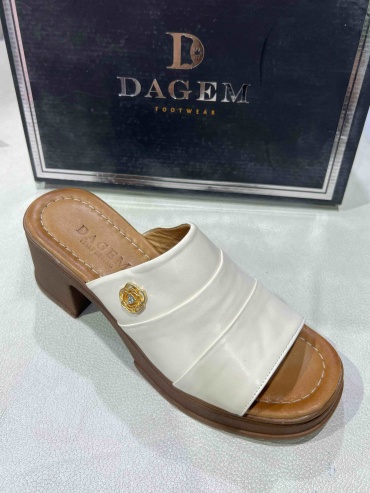 Босоножки Dagem бежевый