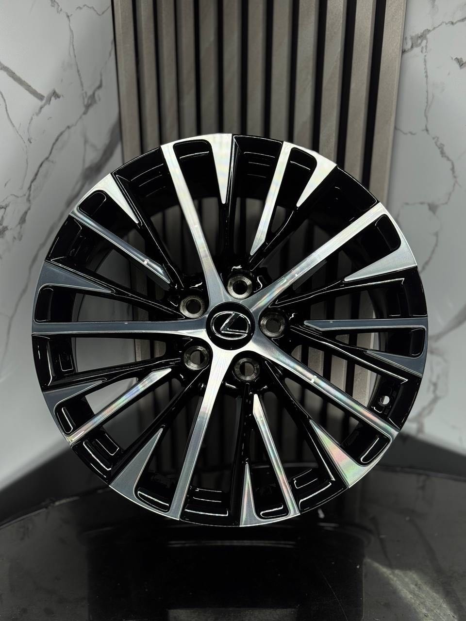 Top Grade XPH952f 8x20/5x114.3 D60.1 ET30 4 диска черный, серебристый