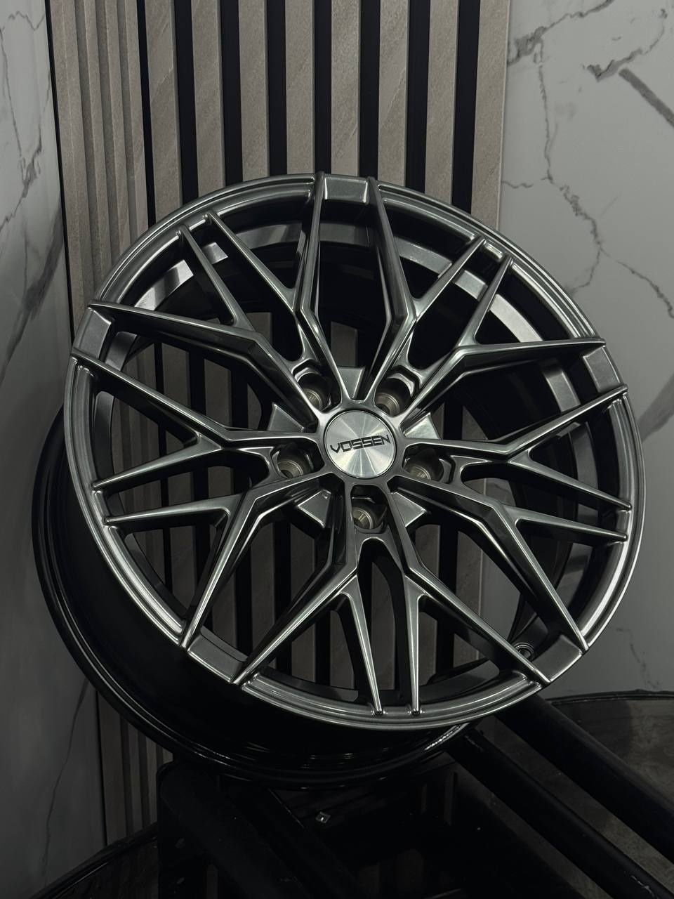 Top Grade Vossen H3235F 7.5x17/5x112 D66.5 ET35 4 диска графит