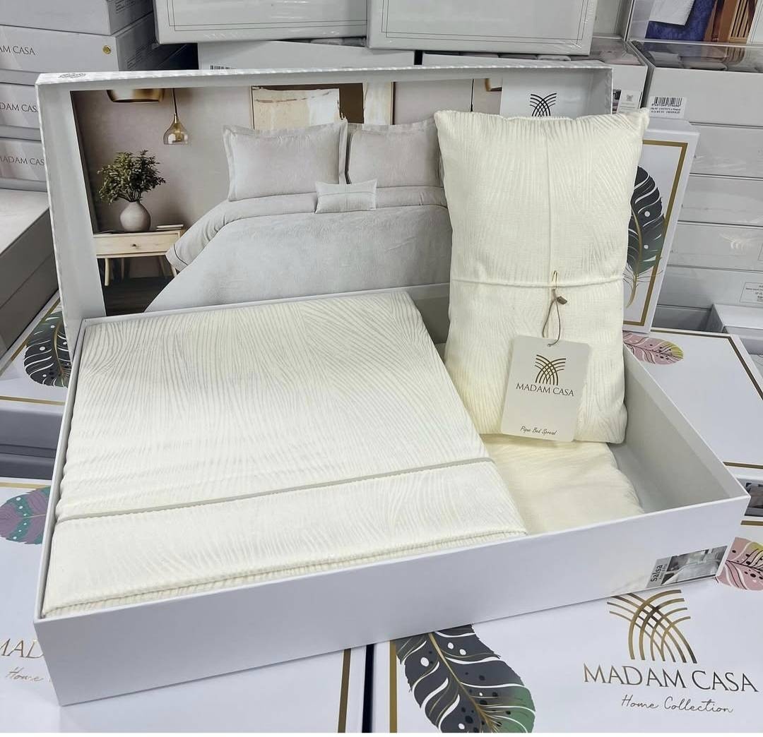 Покрывало с наволочками MADAM CASA 260х260 см, жаккард, айвори, слоновая кость