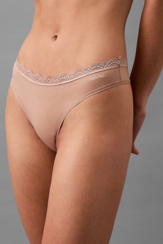 Стринги Calvin Klein розовый