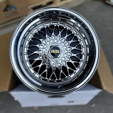Fonyee F80135 8x18/5x112 D73.1 ET32 4 диска серебристый, хром