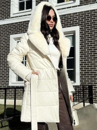 Пуховик белый