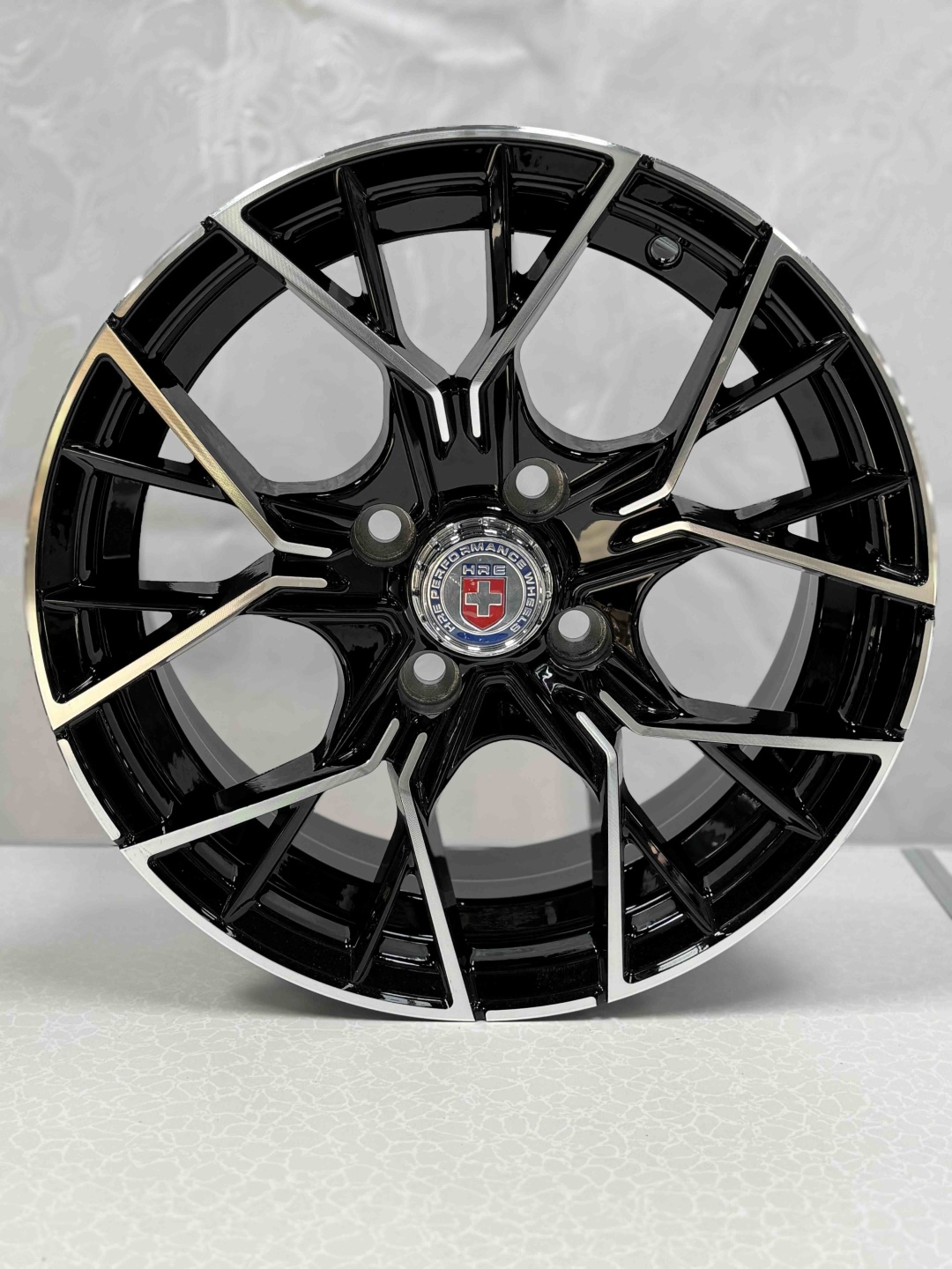 Top Grade 50052 5x14/4x100 D67.1 ET25 4 диска черный, серебристый