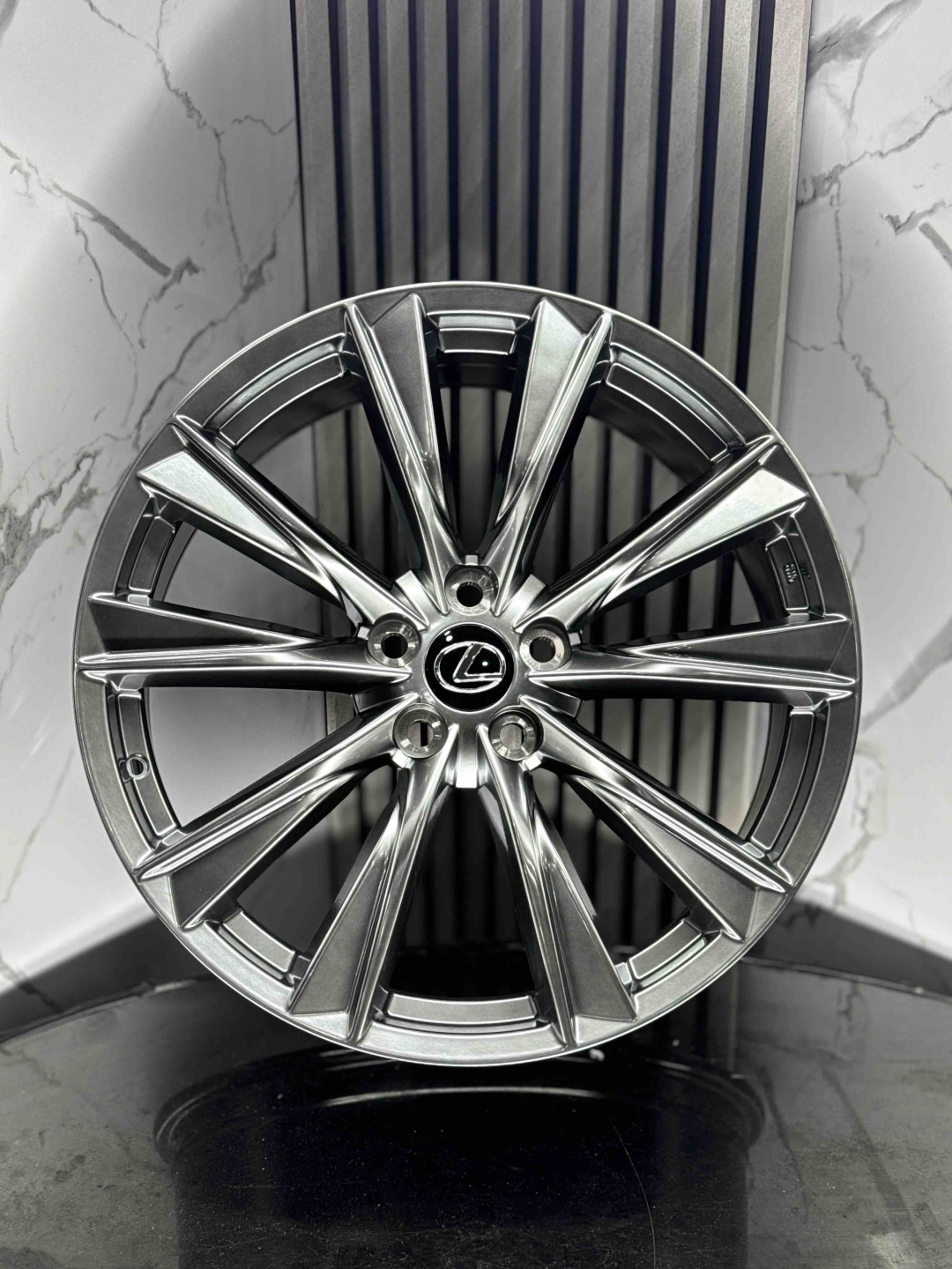 Top Grade h3202f 8x20/5x114.3 D60.1 ET30 4 диска графит