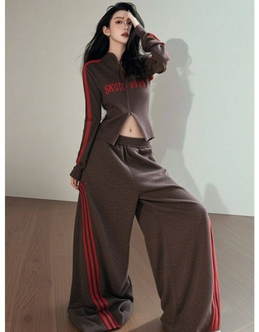 Костюм повседневный FASHION коричневый