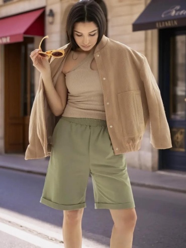 Повседневные шорты AIVA fashion зеленый