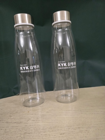 Бутылка KYK 1 л прозрачный, винтовая, полимер