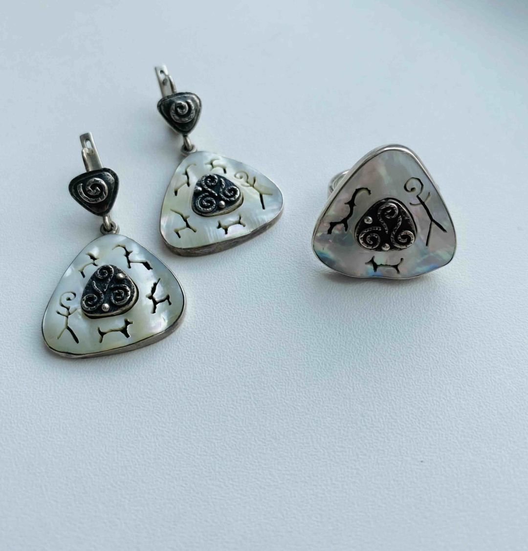 Silver Stories 888 вес 20.6 г серебро, перламутр