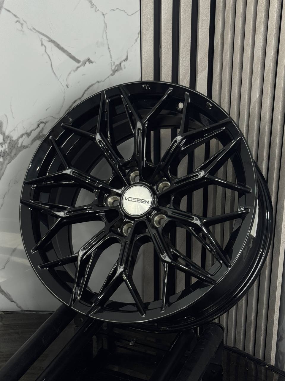 Top Grade Vossen H3426F 7.5x17/5x112 D66.5 ET35 4 диска черный