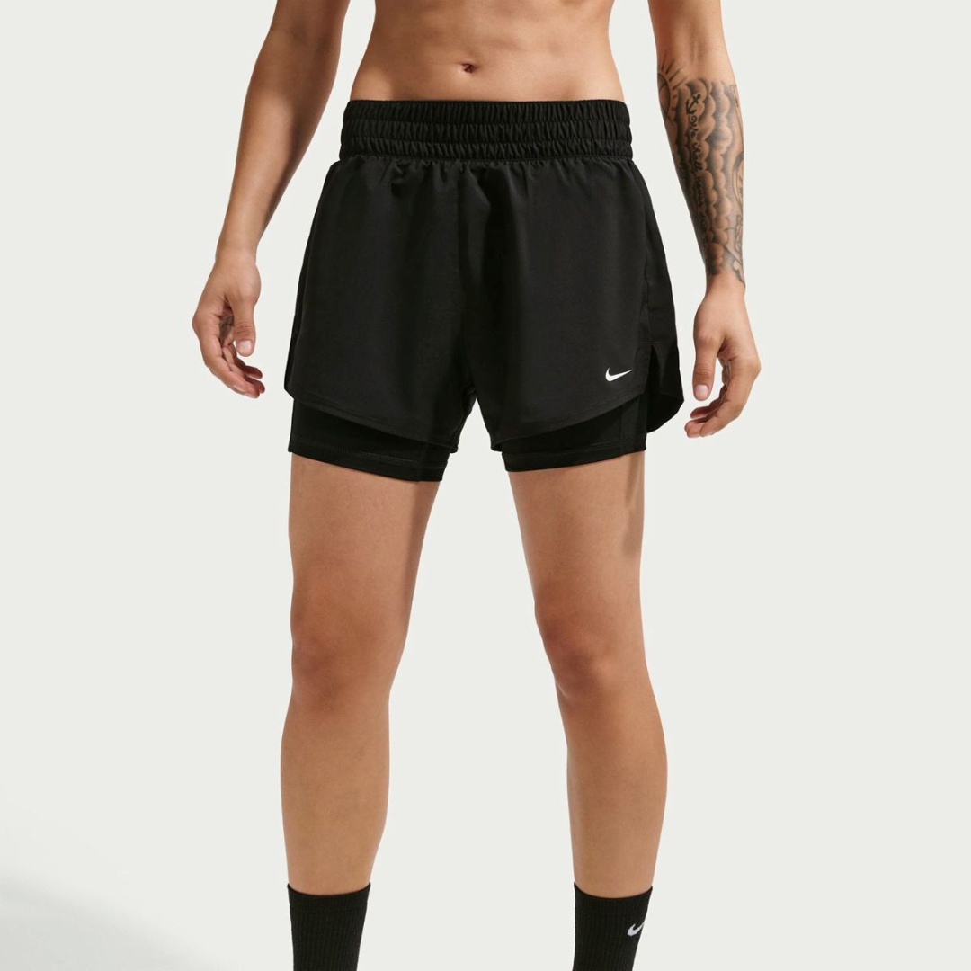Спортивные шорты Nike черный, белый