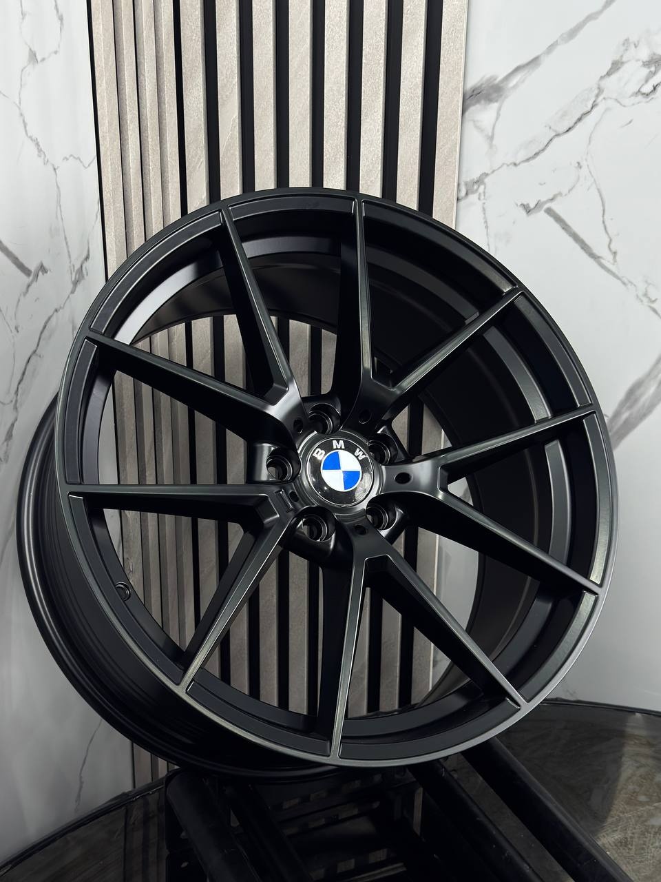 Top Grade bmw fbx124-20 8.5/9.5x20/5x112 D66.6 ET38.42 4 диска черный матовый, черный