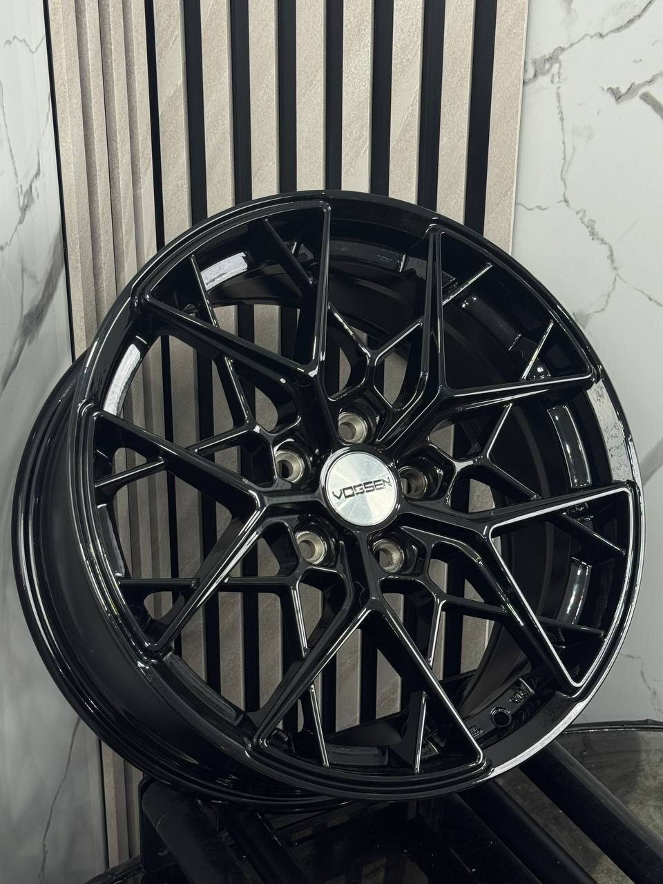 Top Grade HRE H754F 8x18/5x114.3 D73.1 ET35 4 диска черный