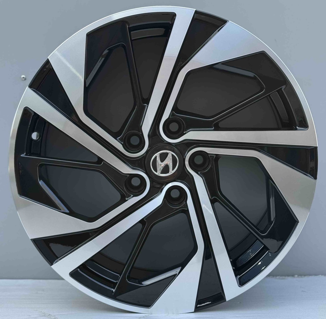 RNO 2047 7x17/5x114.3 D67.1 ET35 4 диска черный, серебристый