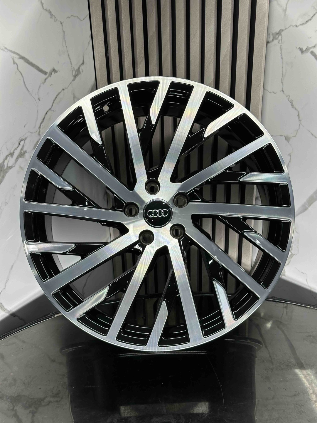 Top Grade audi h3137f 9x20/5x112 D66.45 ET30 4 диска черный, серебристый