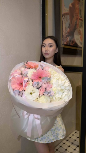 Kazarin flowers букет