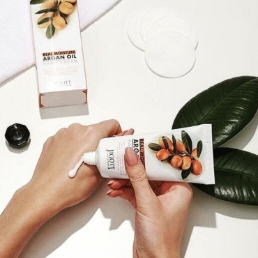 JIGOTT Real Moisture Argan Oil Hand Cream крем для рук 100 мл
