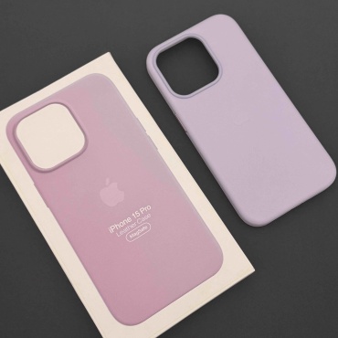 Чехол для Apple iPhone 15 Pro фиолетовый