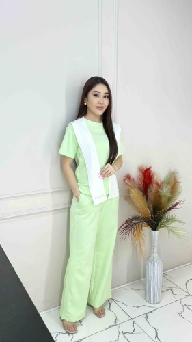 Костюм повседневный Swan fashion светло-зеленый