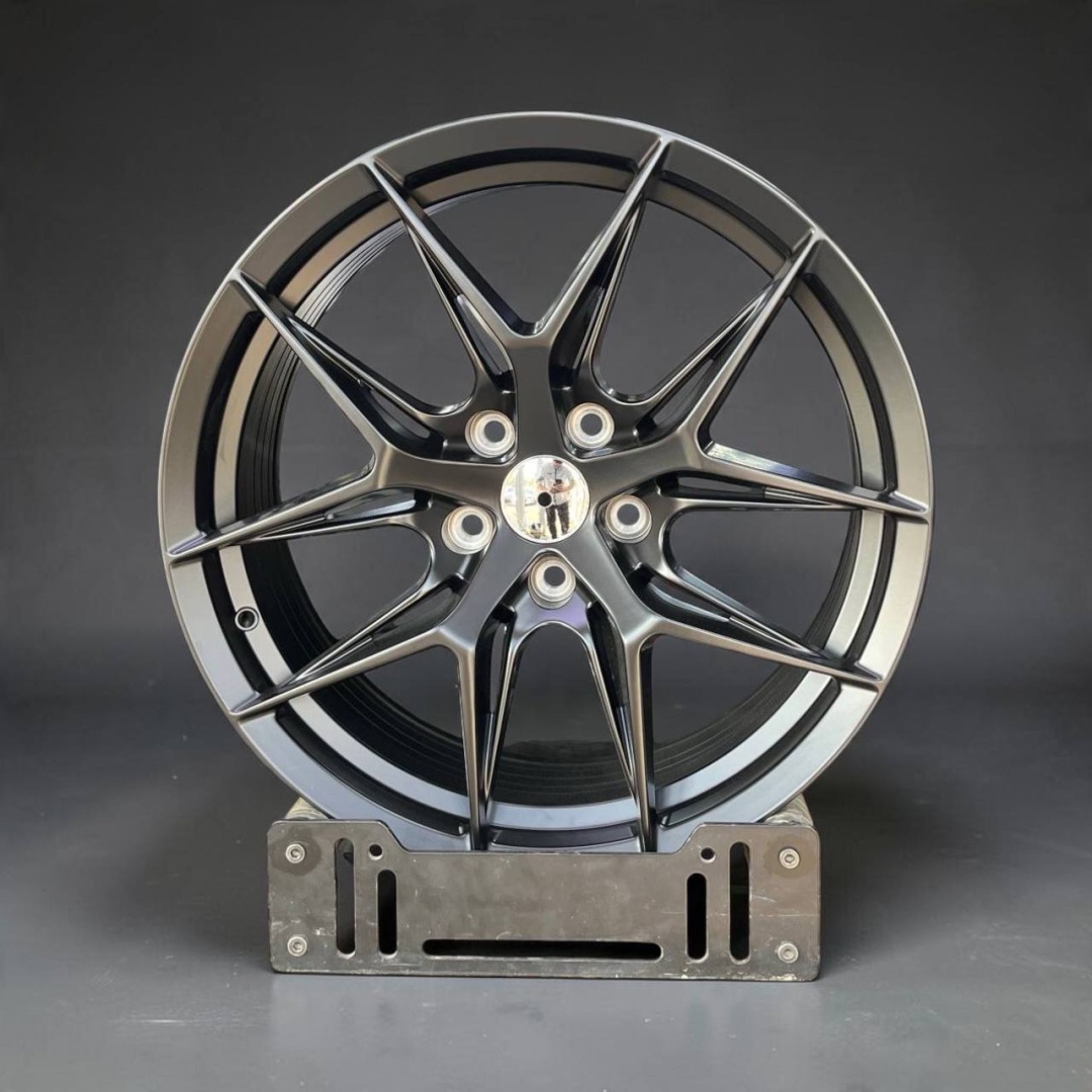 Top Grade IBR1008 полу кованные 8x18/5x114.3 D73.1 ET39 4 диска черный, черный матовый