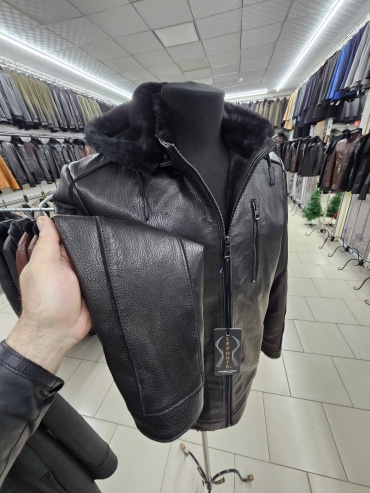 Дубленка LEPONTE черный