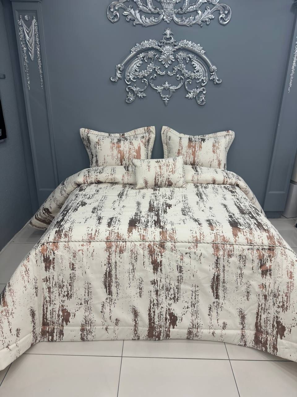 Покрывало с наволочками Zebra Casa 260х260 см, жаккард, молочный