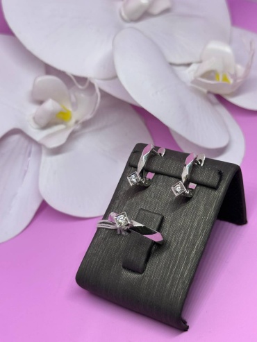 SAR JEWELRY Narhim_G10_059_8019_18 вес 7.7 г золото, бриллиант